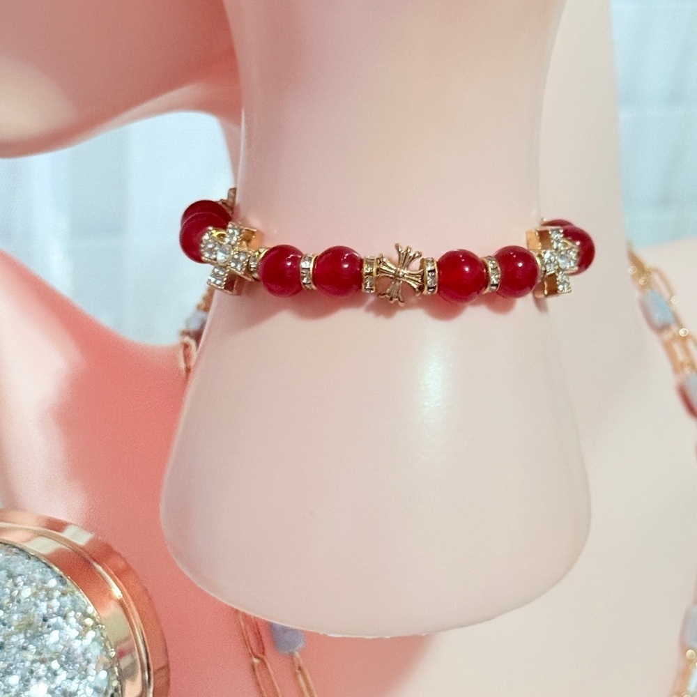 Red and Gold Beaded Bracelet - Picture 4 of 10